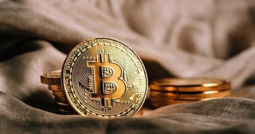 哈希价格触及 33 美元，比特币挖矿难度下降 10%
